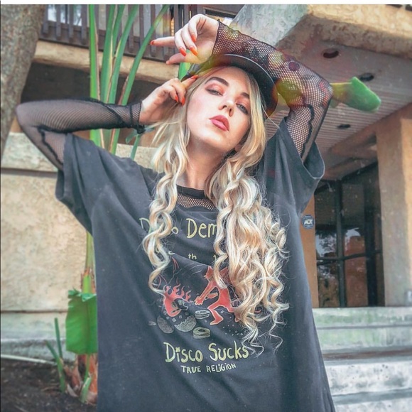 Meet your Posher, Tay - Picture 4 of 7